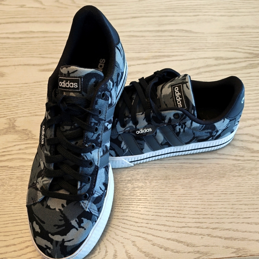 Adidas Camo Sneakers ( Near perfect condition) Make me an offer.